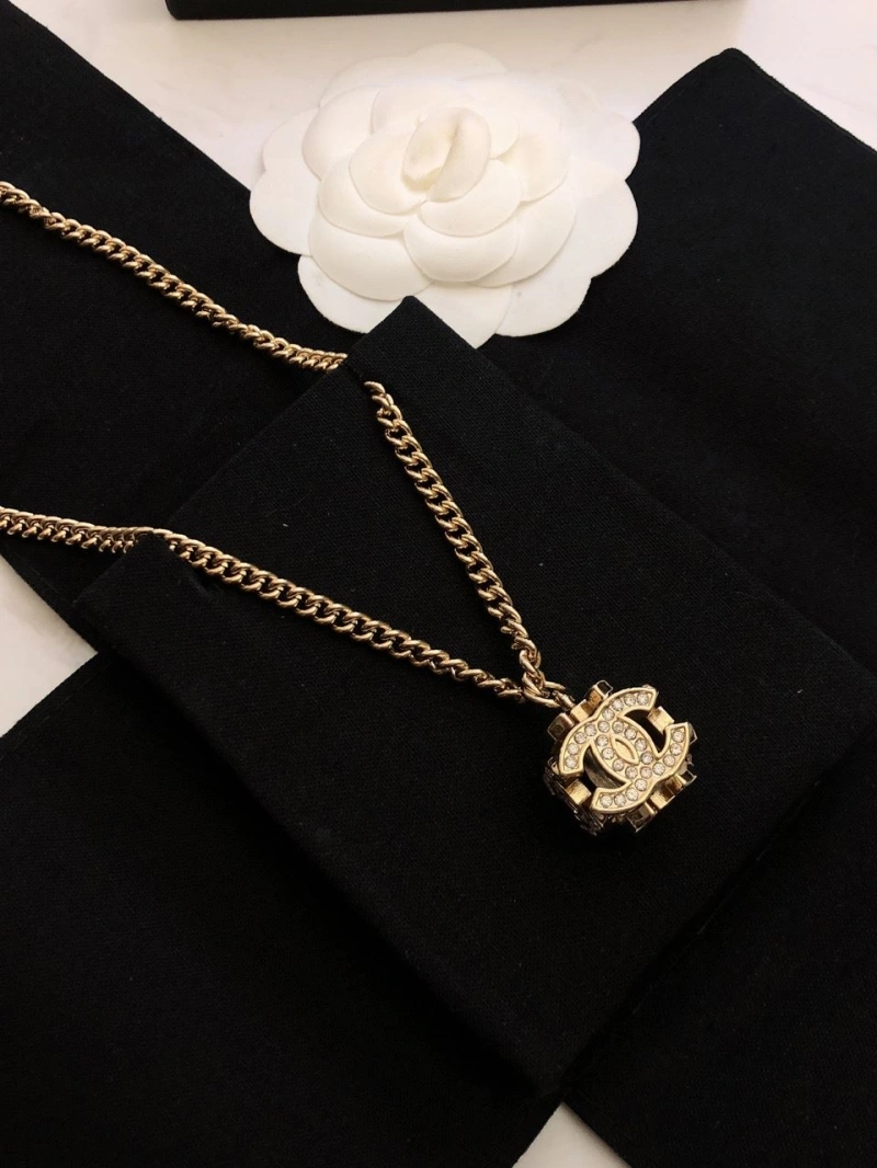 Soft Chxnxl Necklaces 289755