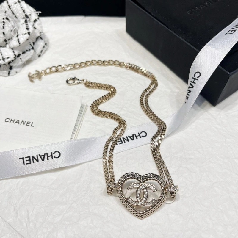 Sophisticated Chxnxl Necklaces 289741