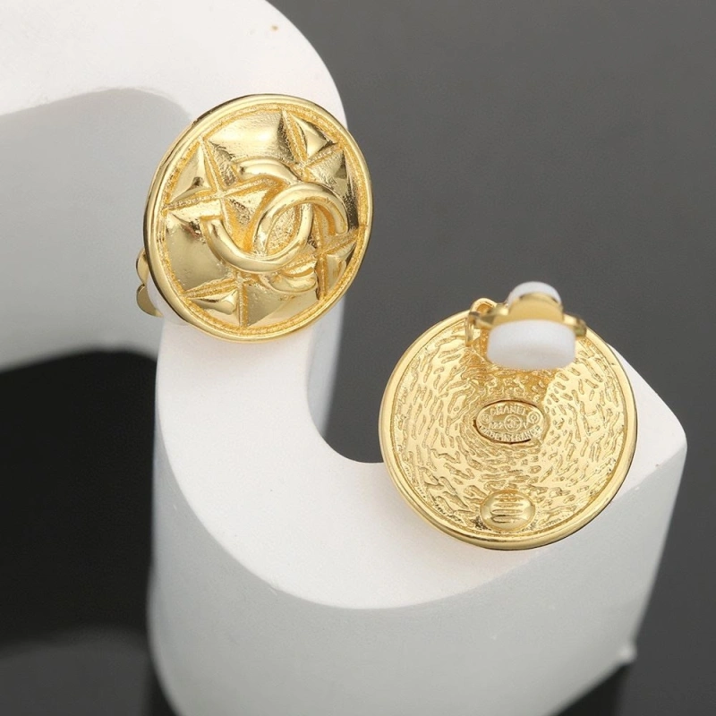 Chxnxl Earrings EyeCatching 290407