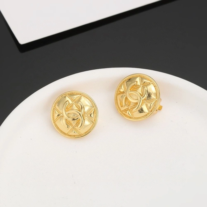 Chxnxl Earrings EyeCatching 290407