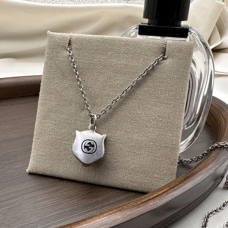 Gxccx Necklaces Affordable 303958