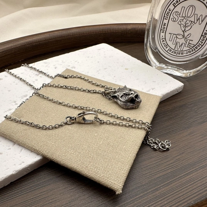Gxccx Necklaces Affordable 303958