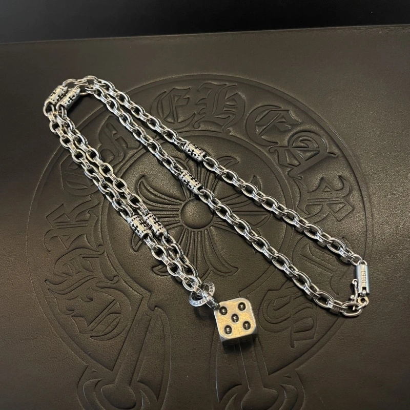 Breathable Chrxmx Hxxrts Necklaces 298875