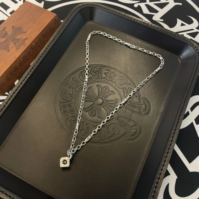 Breathable Chrxmx Hxxrts Necklaces 298875