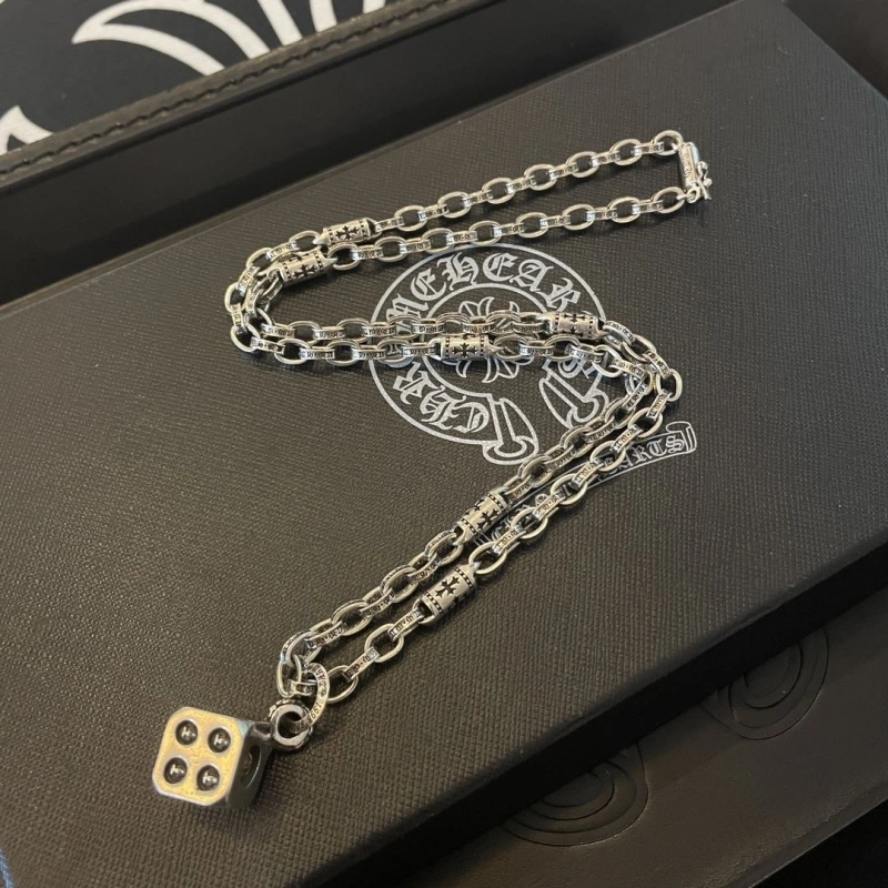 Breathable Chrxmx Hxxrts Necklaces 298875