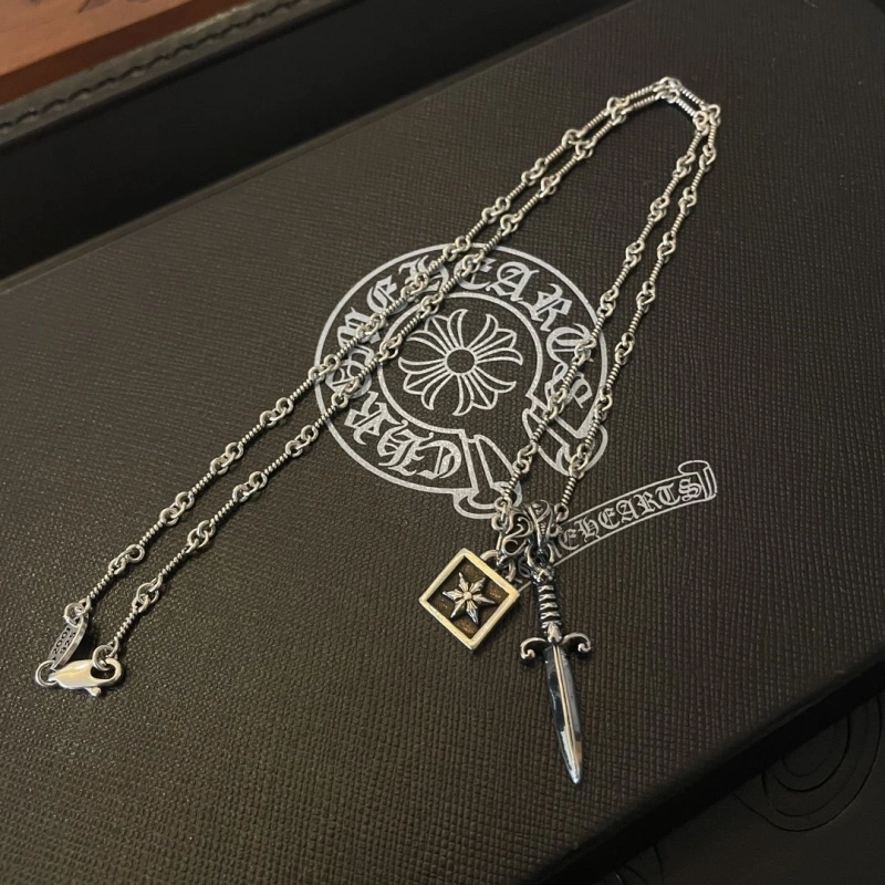 Stylish Chrxmx Hxxrts Necklaces 298877
