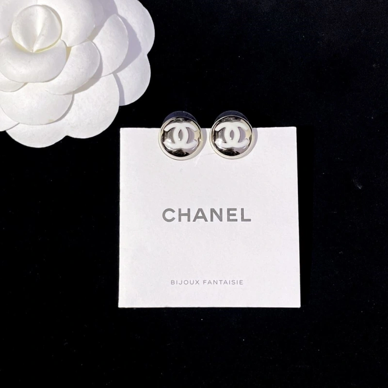 Breathable Chxnxl Earrings 290408