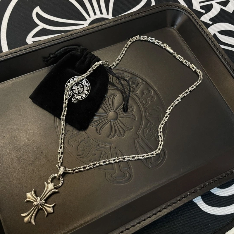 Chrxmx Hxxrts Necklaces Minimalist 298886