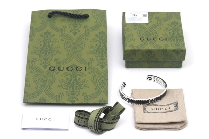 Fashionable Gxccx Bracelets 304501