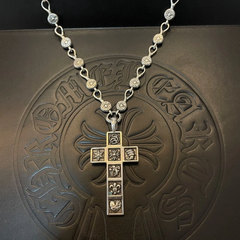 Vibrant Chrxmx Hxxrts Necklaces 298871