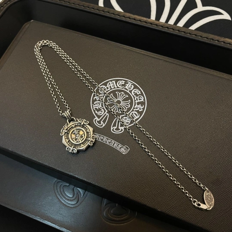 Chrxmx Hxxrts Necklaces Refined 298872