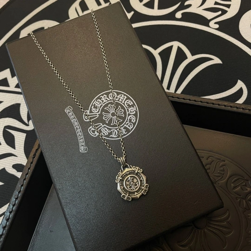 Chrxmx Hxxrts Necklaces Refined 298872