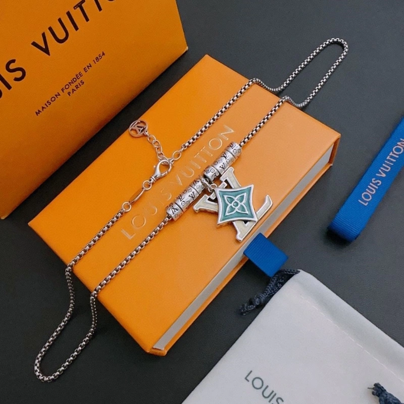 LX Necklaces Versatile 310069