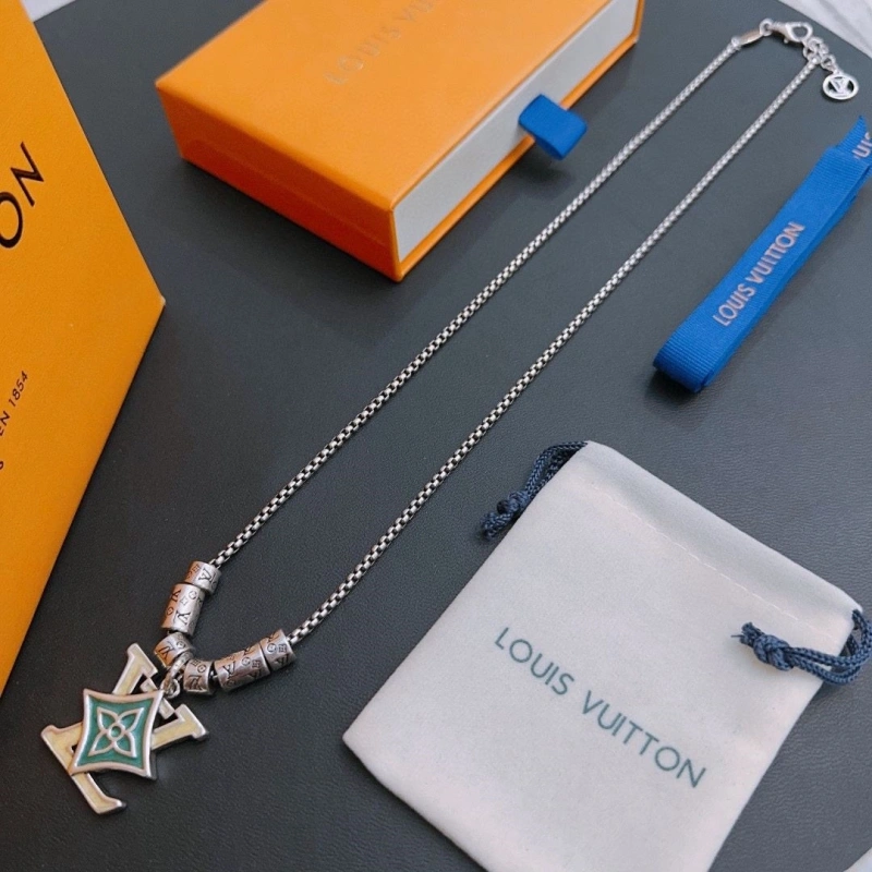 LX Necklaces Versatile 310069