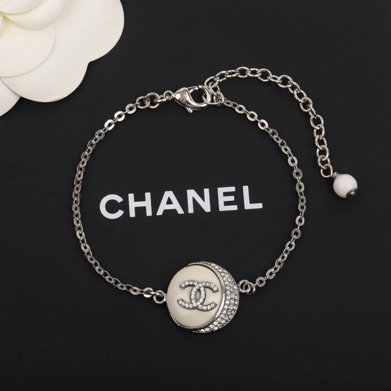 Fashionable Chxnxl Bracelets 290736