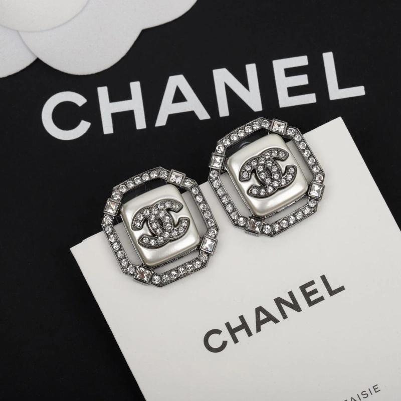 Comfortable Chxnxl Earrings 290395