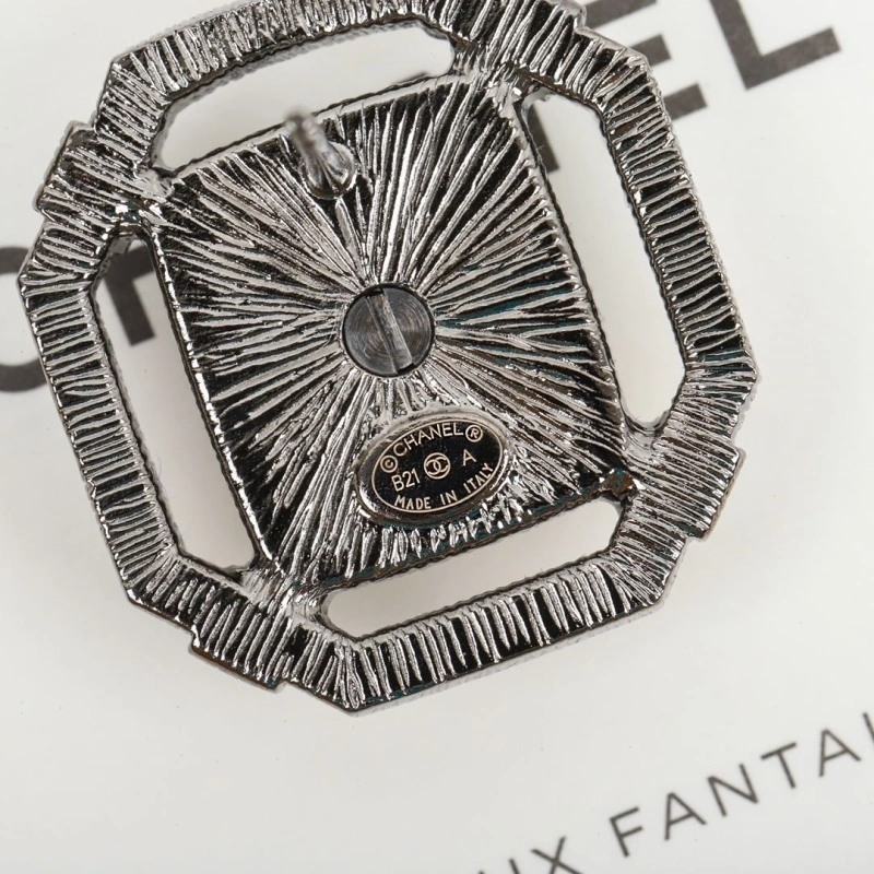 Comfortable Chxnxl Earrings 290395