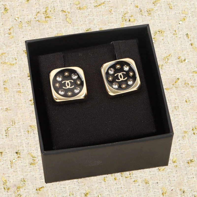 Chxnxl Earrings Functional 290390