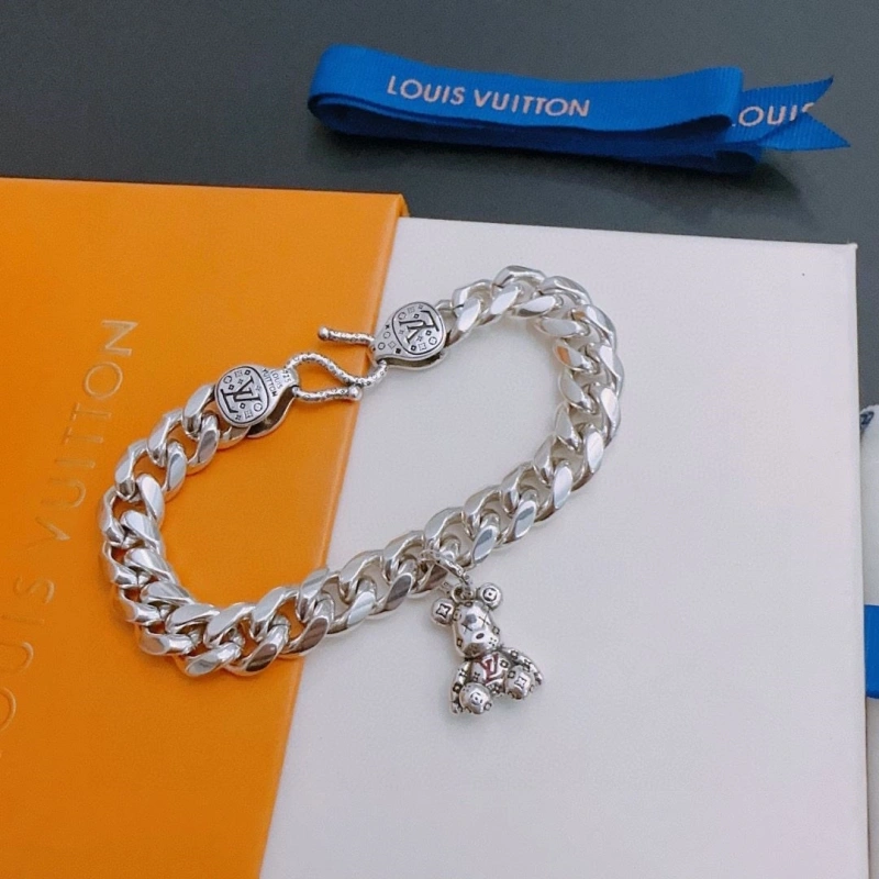 LX Necklaces Refined 310050