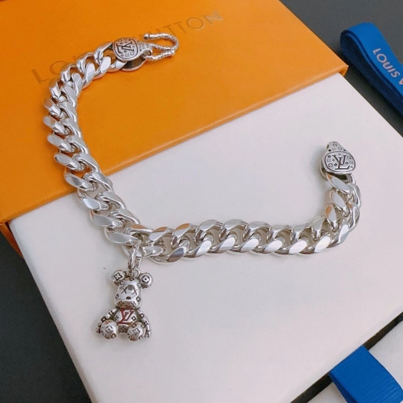 LX Necklaces Refined 310050