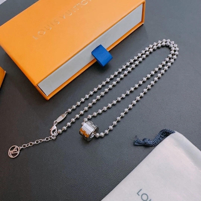 LX Necklaces Practical 310051