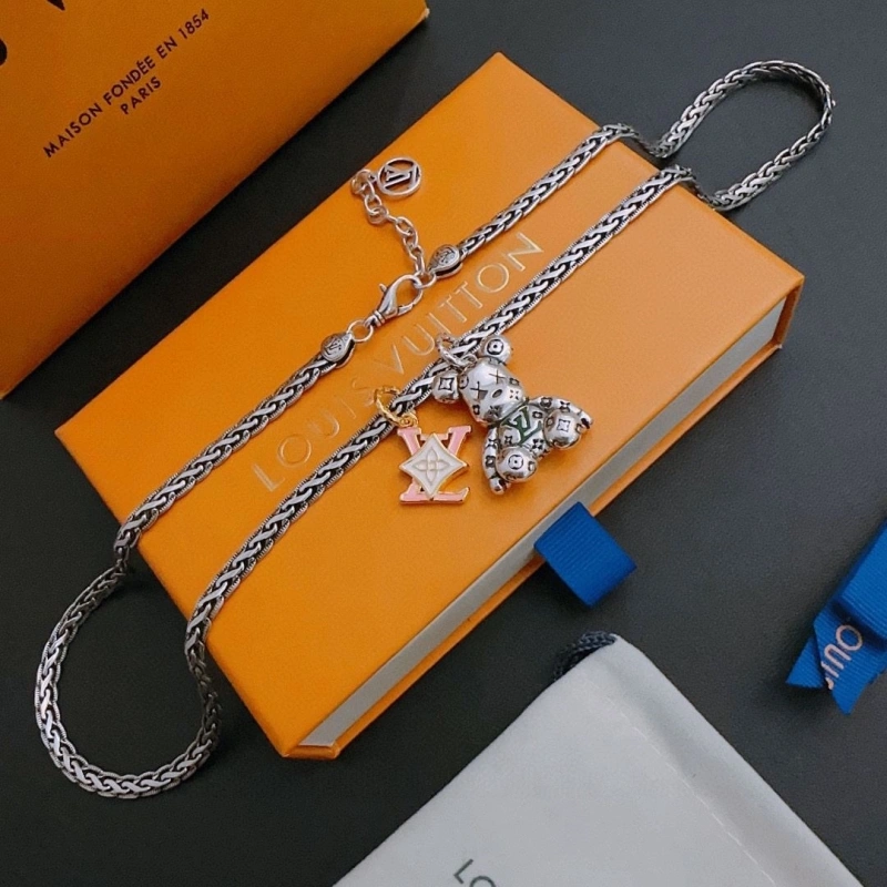 LX Necklaces Durable 310035