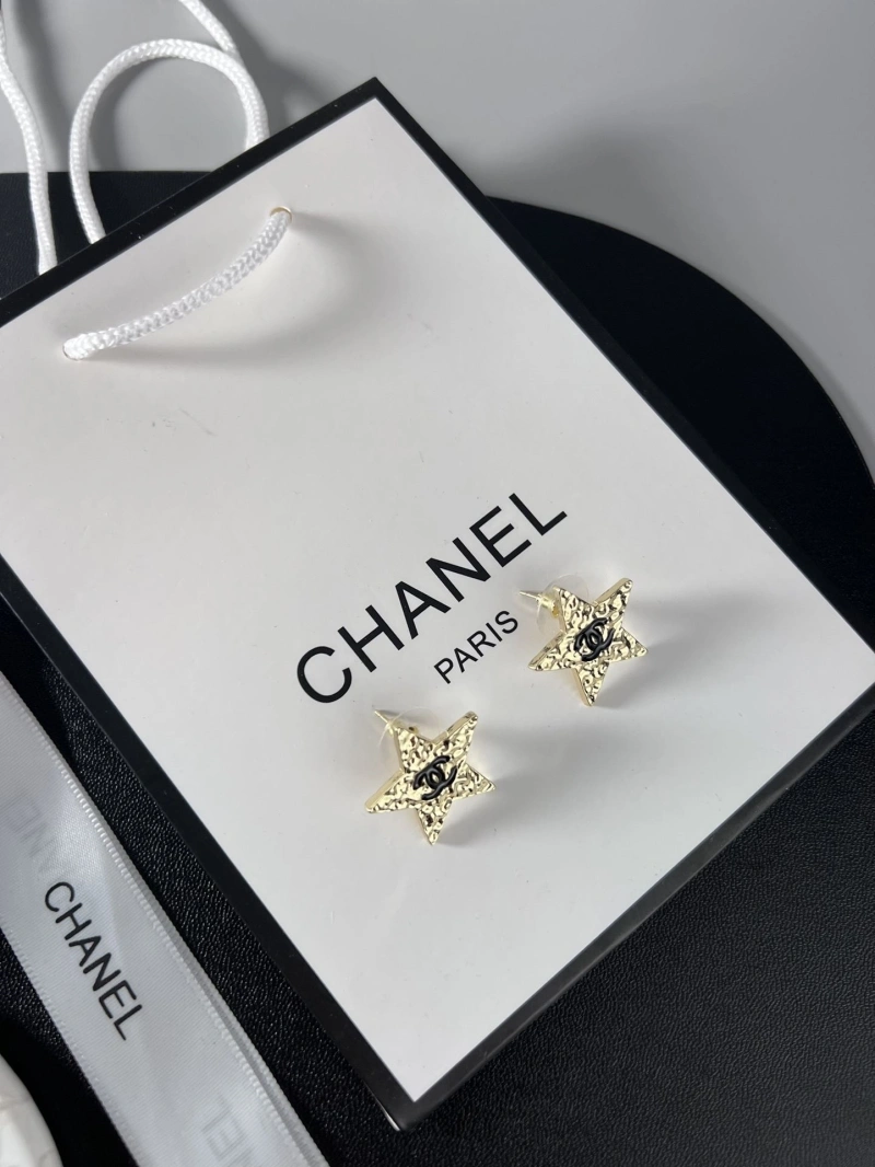 Bold Chxnxl Earrings 290387