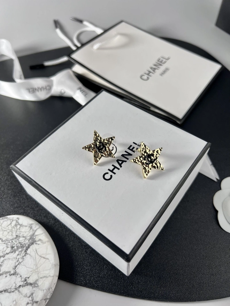 Bold Chxnxl Earrings 290387