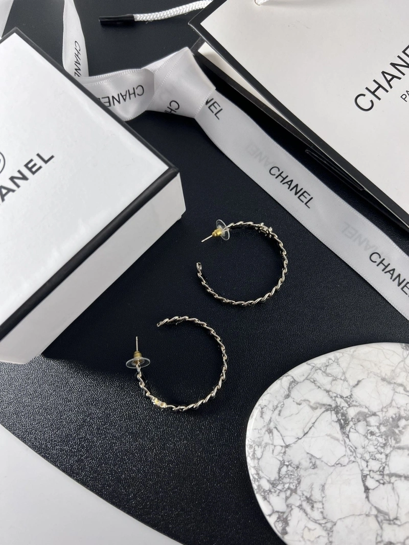 HighQuality Chxnxl Earrings 290378