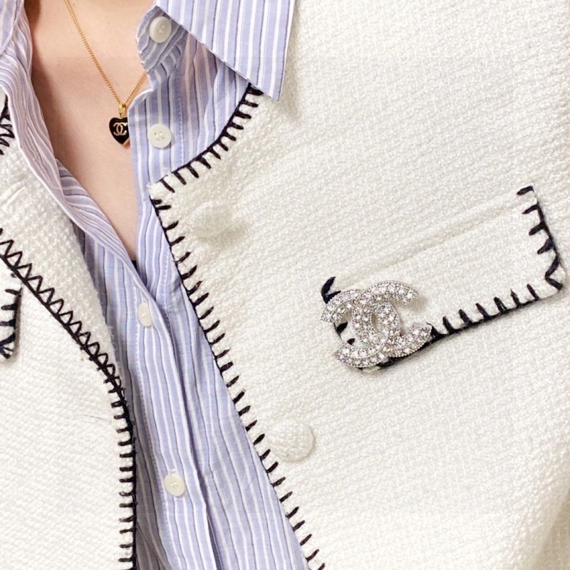 Chxnxl Brooches WellDesigned 290670