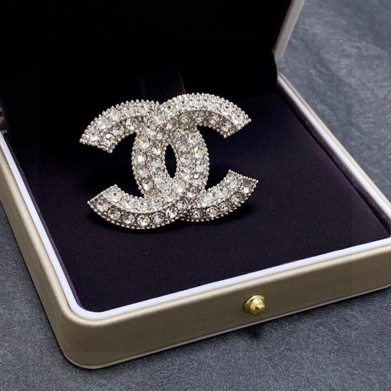 Chxnxl Brooches WellDesigned 290670