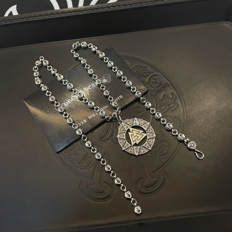 GoodFit Chrxmx Hxxrts Necklaces 298848