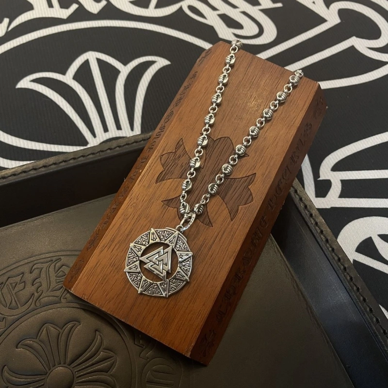 GoodFit Chrxmx Hxxrts Necklaces 298848