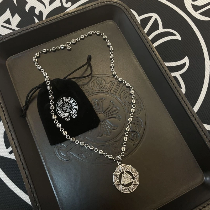GoodFit Chrxmx Hxxrts Necklaces 298848