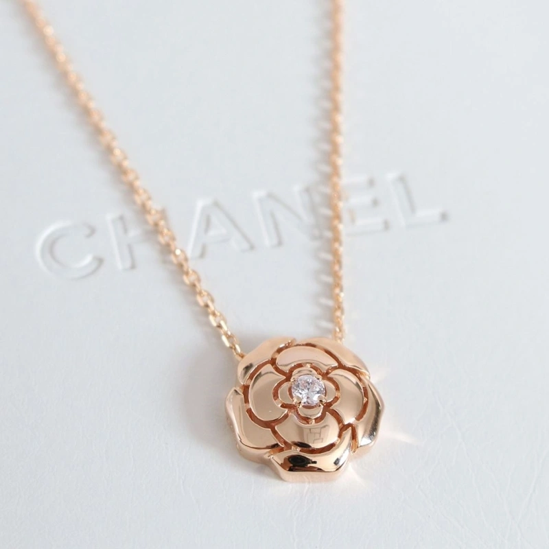 Breathable Chxnxl Necklaces 289735