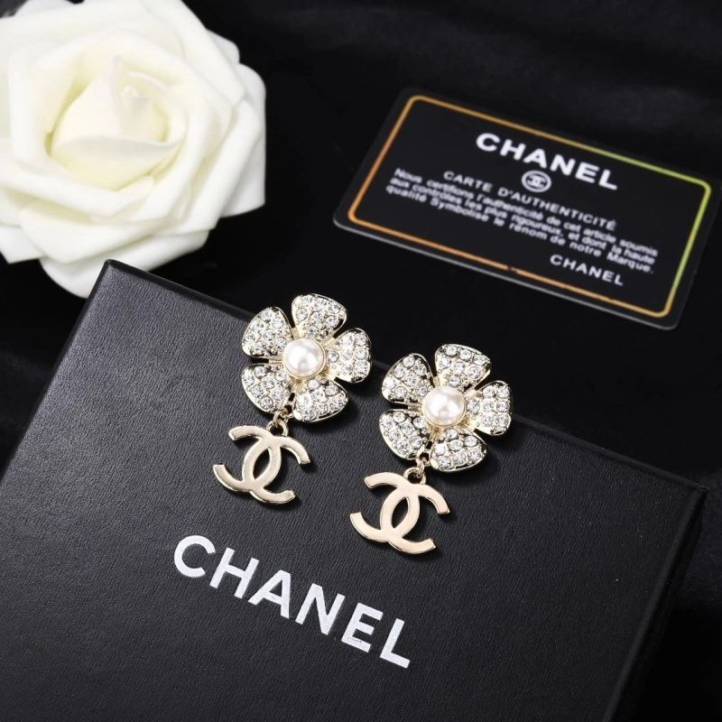 Breathable Chxnxl Earrings 290359