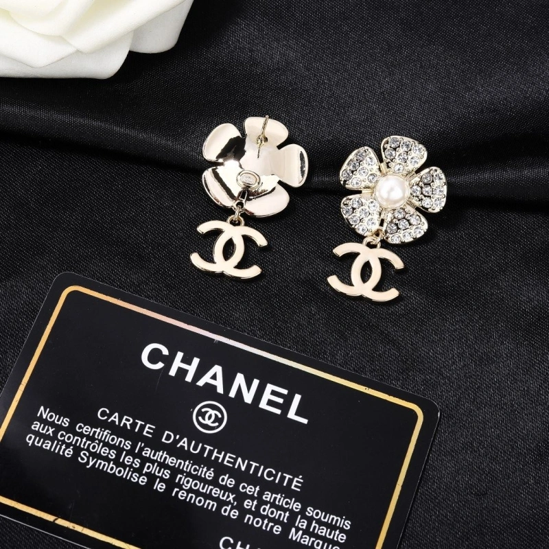Breathable Chxnxl Earrings 290359