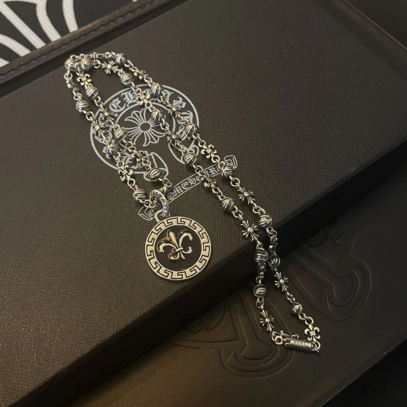 NewStyle Chrxmx Hxxrts Necklaces 298823