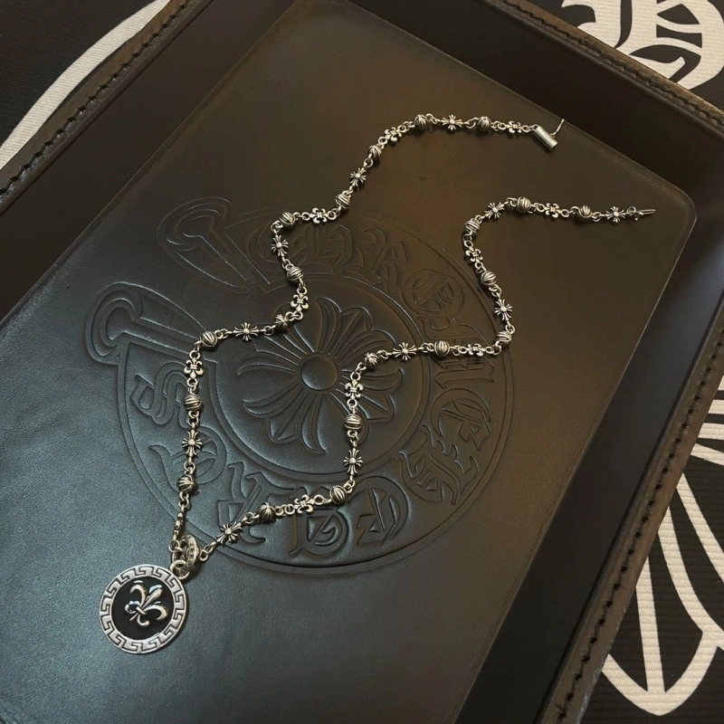 NewStyle Chrxmx Hxxrts Necklaces 298823