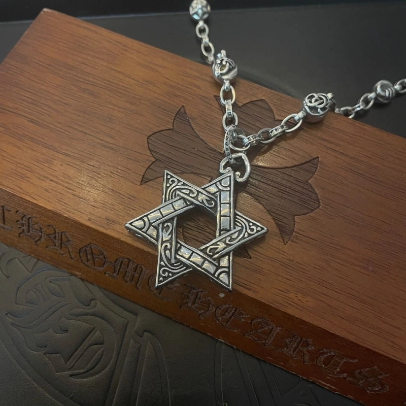 Chrxmx Hxxrts Necklaces Sleek 298837