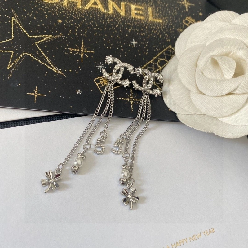 Chxnxl Earrings EyeCatching 290345