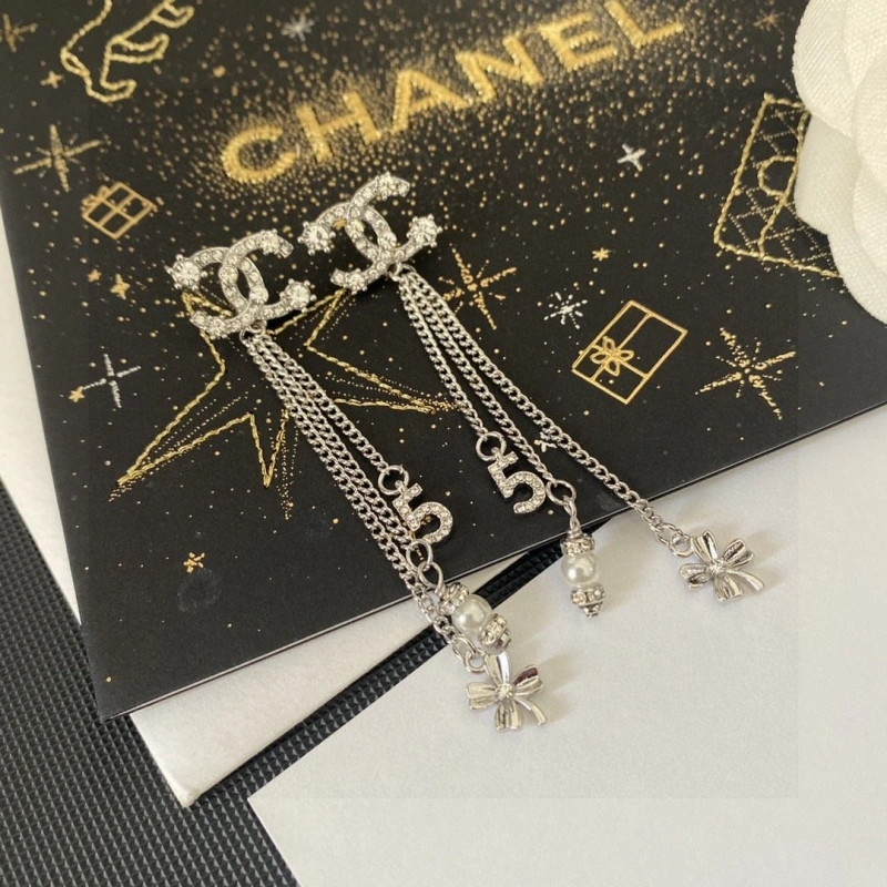 Chxnxl Earrings EyeCatching 290345