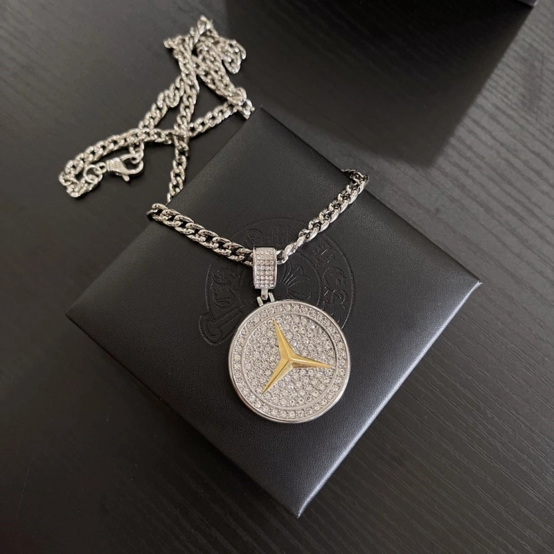 WellDesigned Chrxmx Hxxrts Necklaces 298832