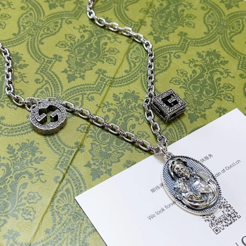 Compact Gxccx Necklaces 303895