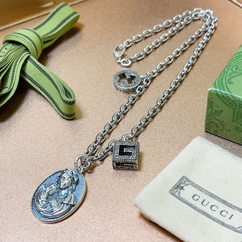 Compact Gxccx Necklaces 303895