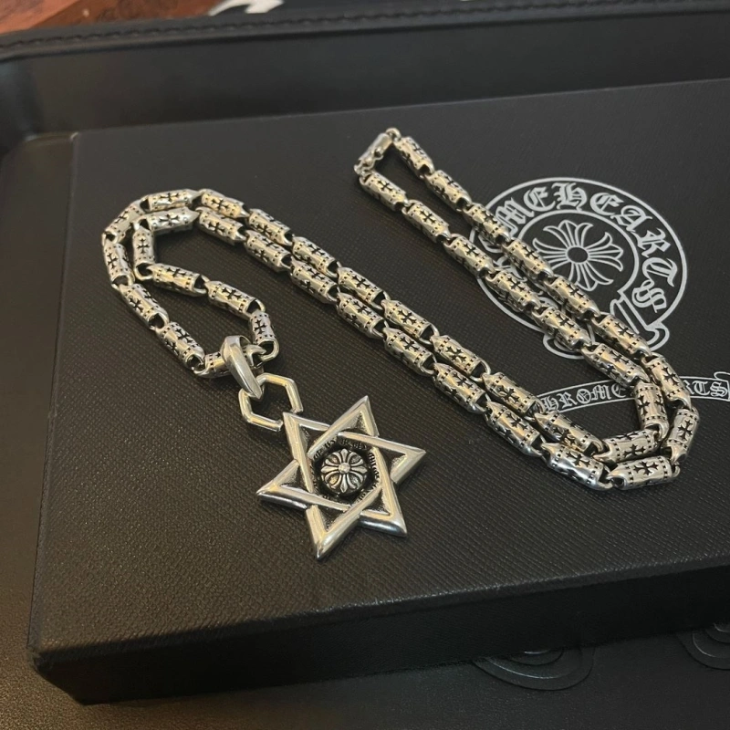 Flexible Chrxmx Hxxrts Necklaces 298822