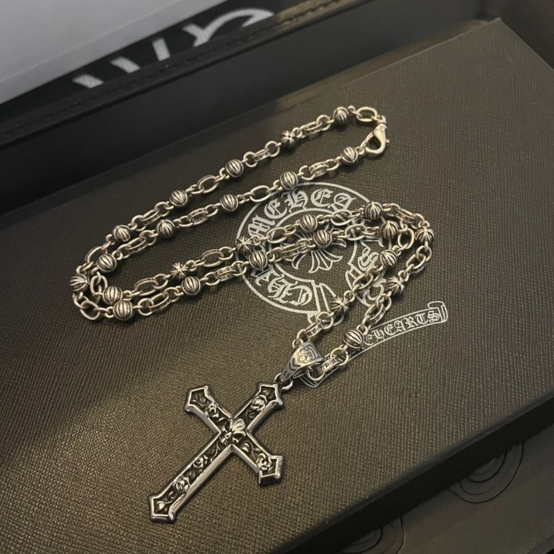 EasyMatch Chrxmx Hxxrts Necklaces 298815