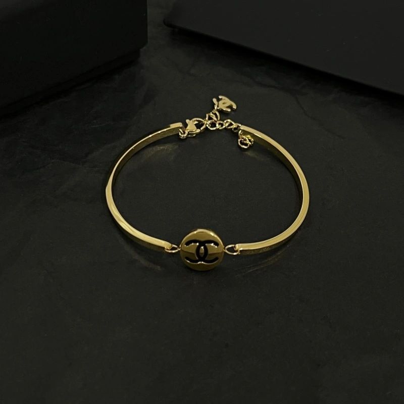 Lightweight Chxnxl Bracelets 290729