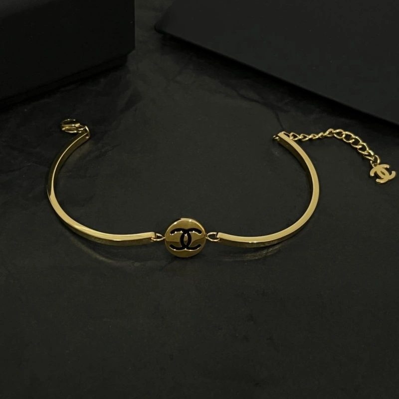 Lightweight Chxnxl Bracelets 290729