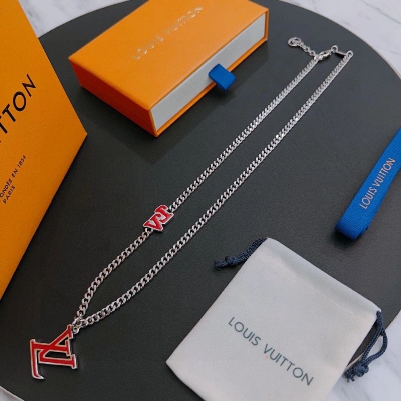Fashionable LX Necklaces 310012